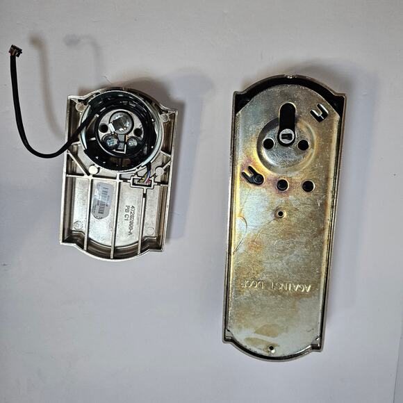 Schlage Encode Plus Camelot Touchscreen Electronic Deadbolt WiFi #BE499WBCAM619 - Picture 5 of 10